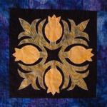 hawaiian traditional quilt block with appliqued pinapples